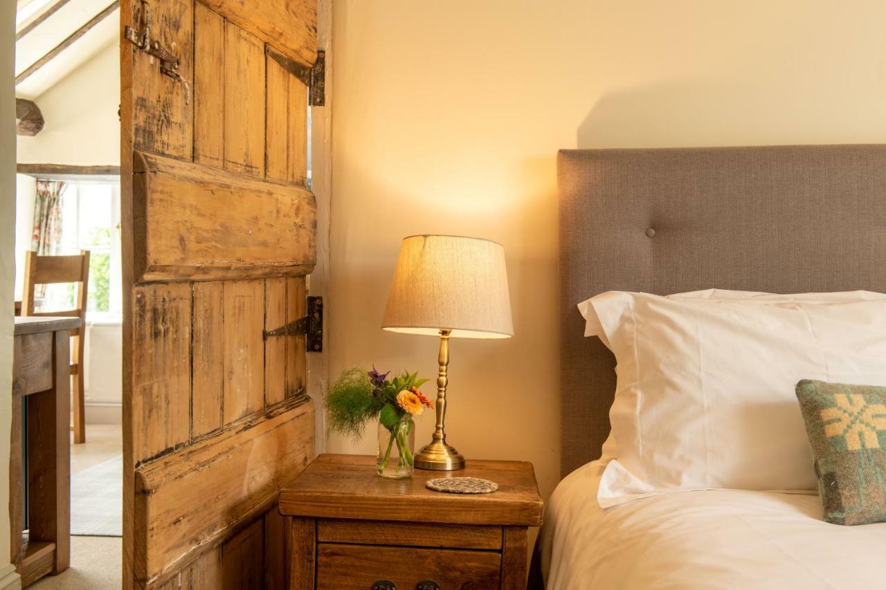The Coach House Hotel Bishop's Castle Esterno foto