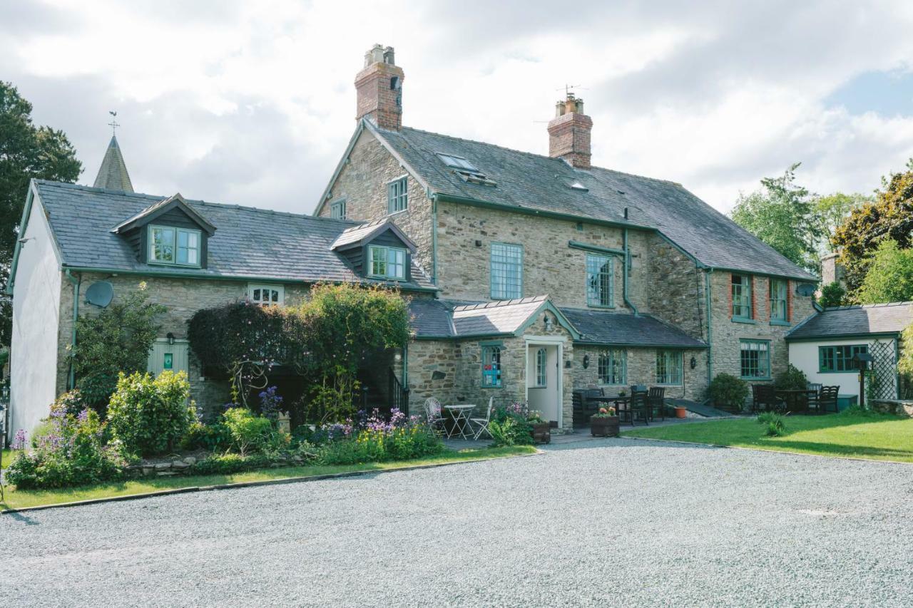The Coach House Hotel Bishop's Castle Esterno foto